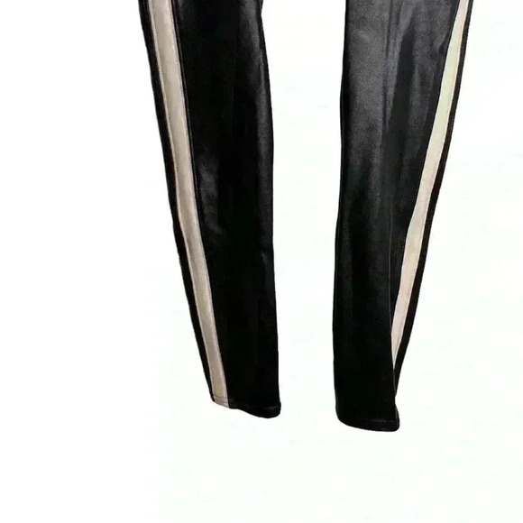Spanx Faux Leather Side Stripe Leggings Size Small - Picture 5 of 10